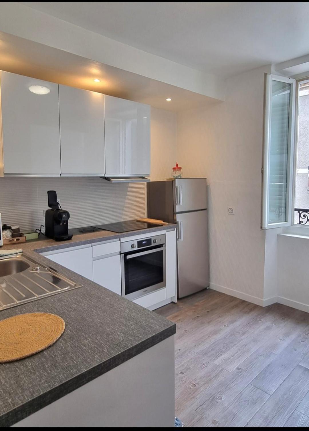Golden Mont Centre Appartement По Экстерьер фото